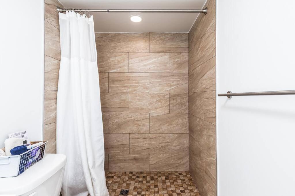 Апартаменты Jada Buildingnewly Remodeled, Pool Ошен Сити Экстерьер фото